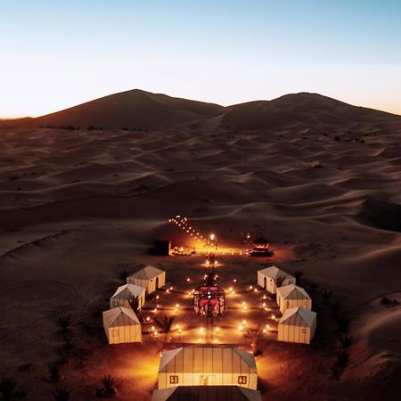 Отель Tiziri Camp Мерзуга Экстерьер фото