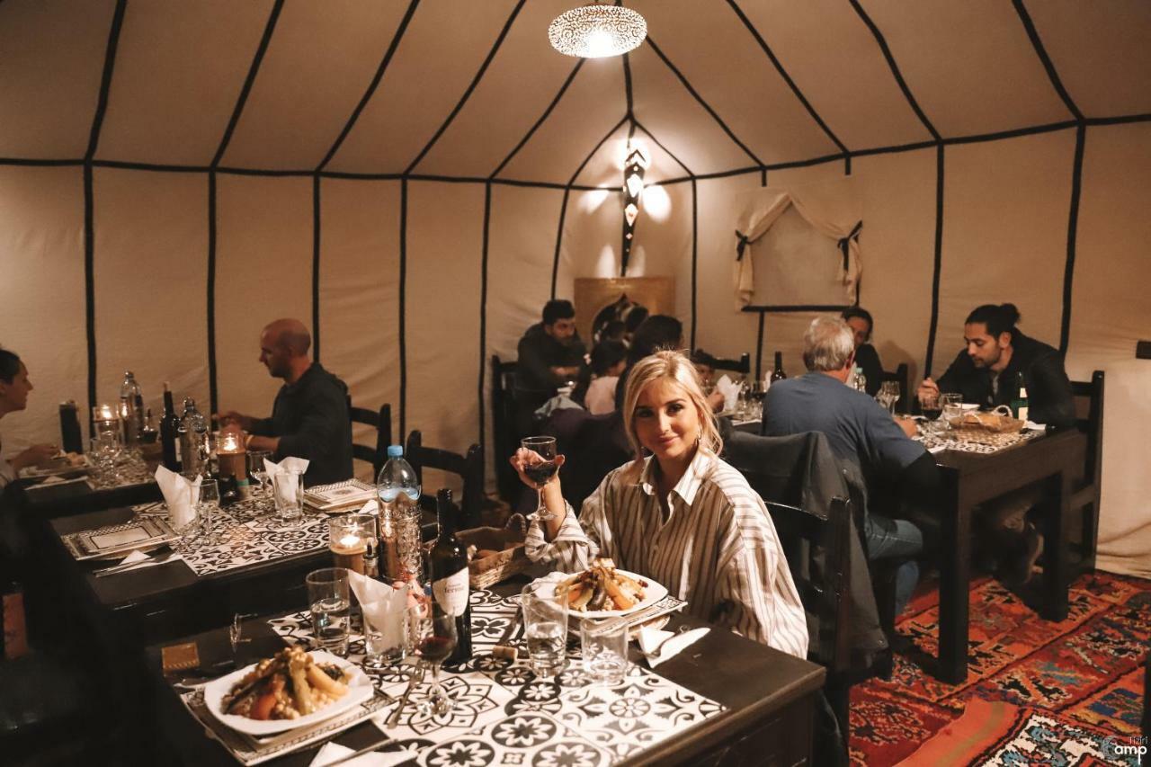 Отель Tiziri Camp Мерзуга Экстерьер фото